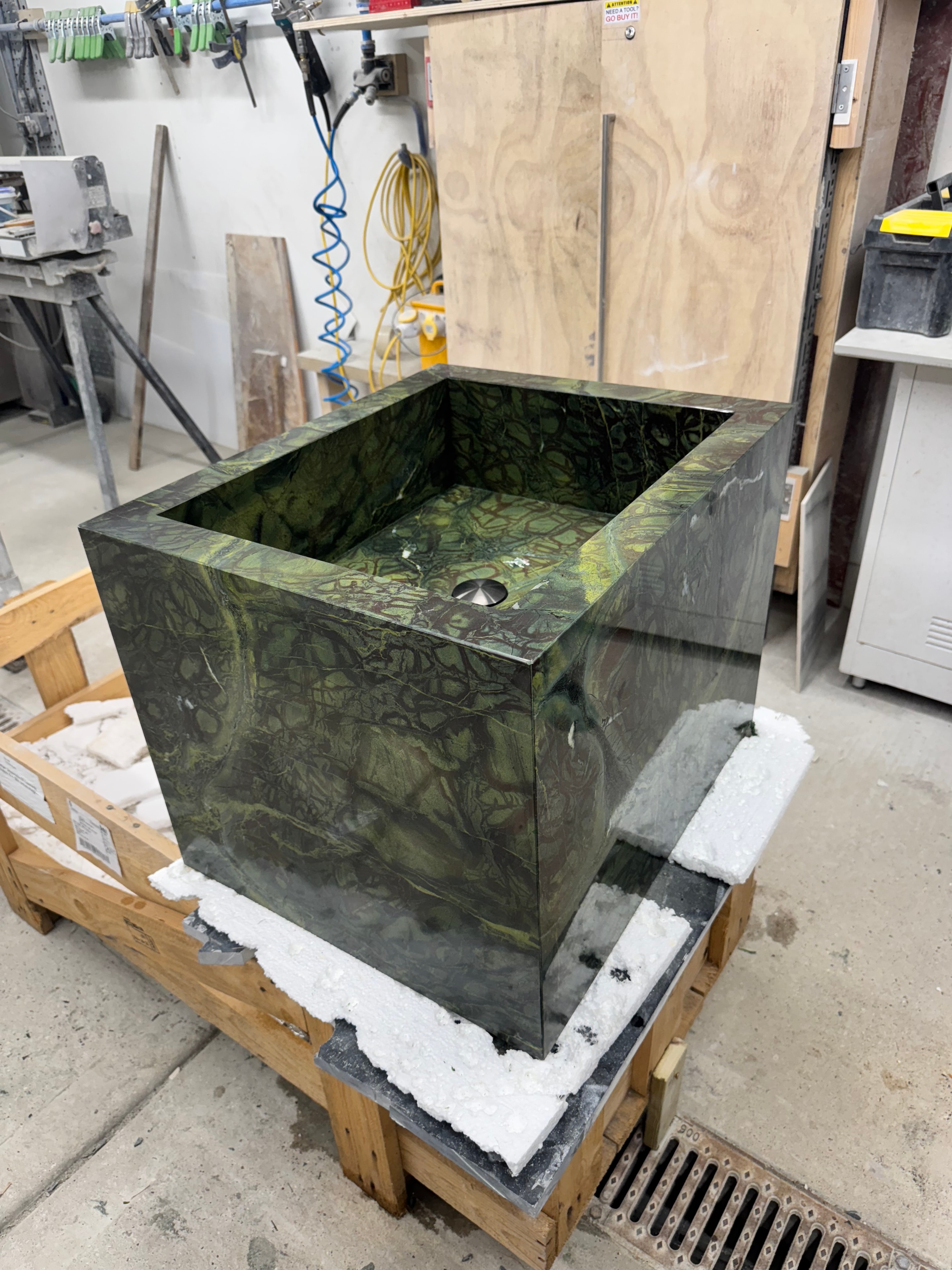 Bespoke Basin — Victoria Regia